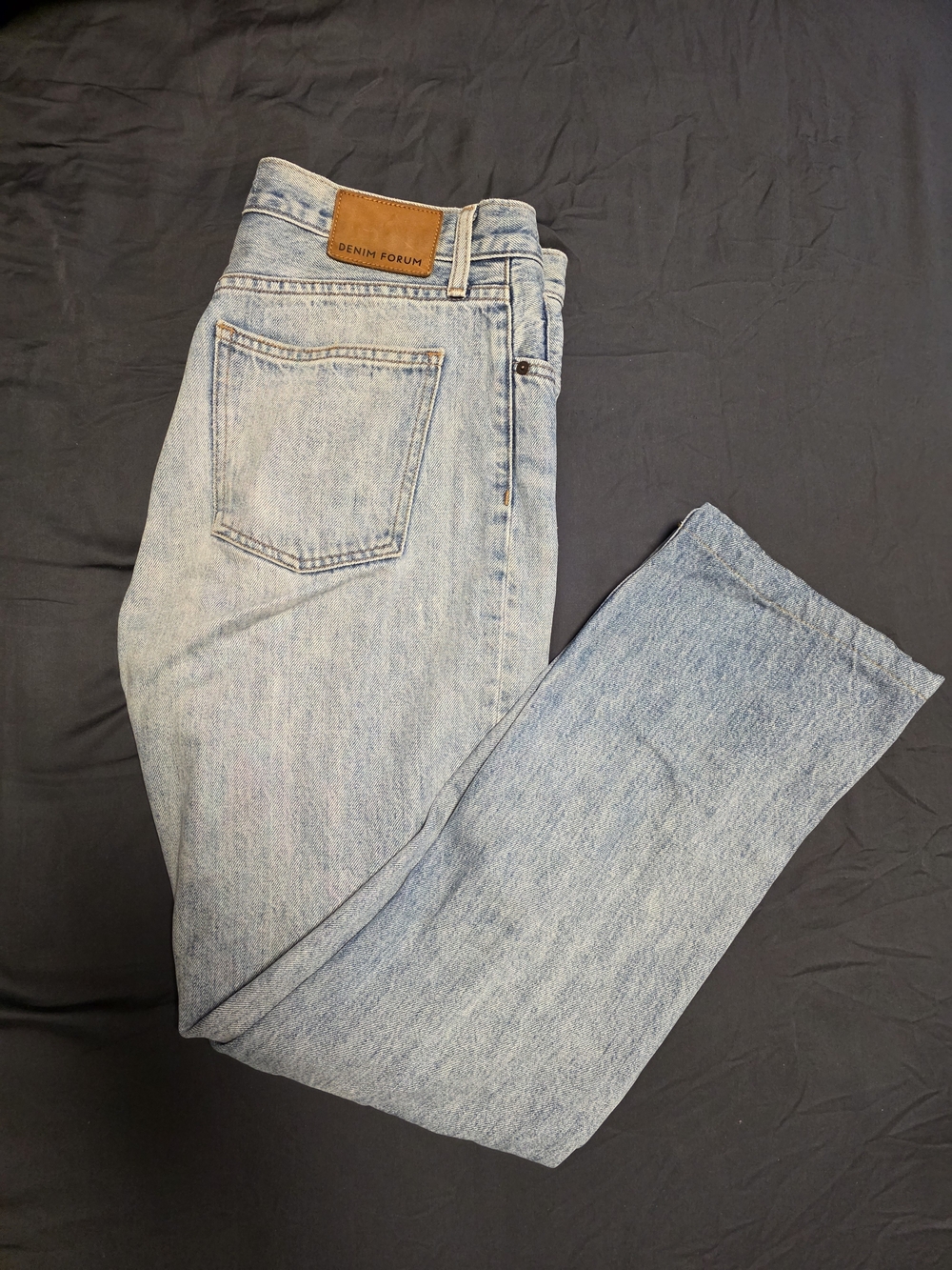 Aritzia Denim Forum Patti Mid Rise Straight Leg Jeans 27  x 31L